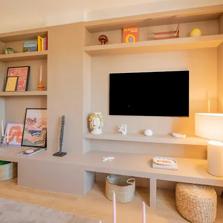 Charming Appt- Ac-1br-4p - 5min-st-tropez Apartment